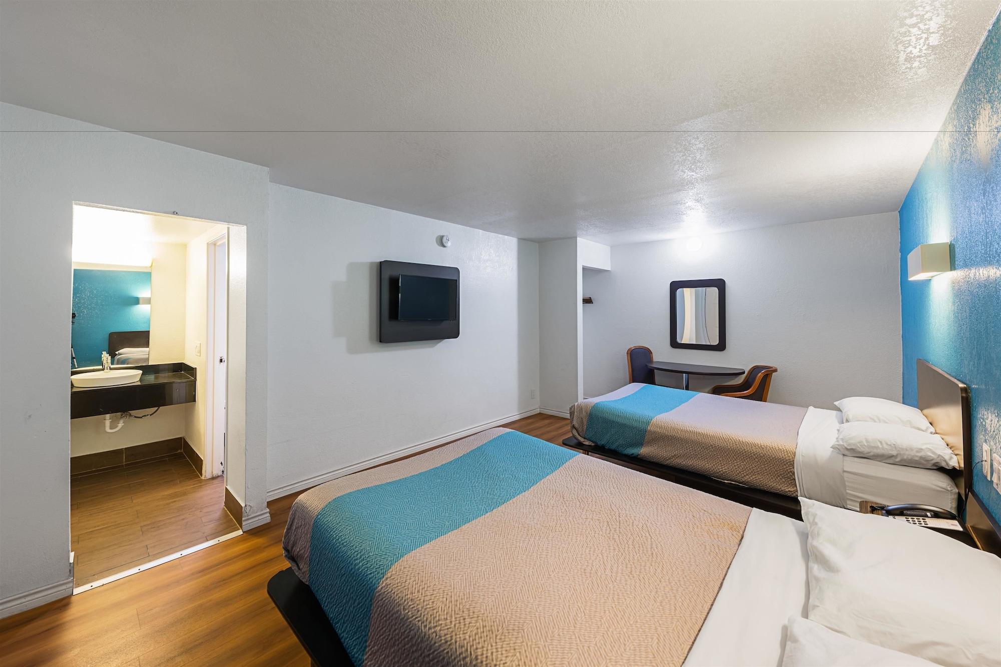 6-grand Prairie, Tx - Interstate 30 Hotel 2*