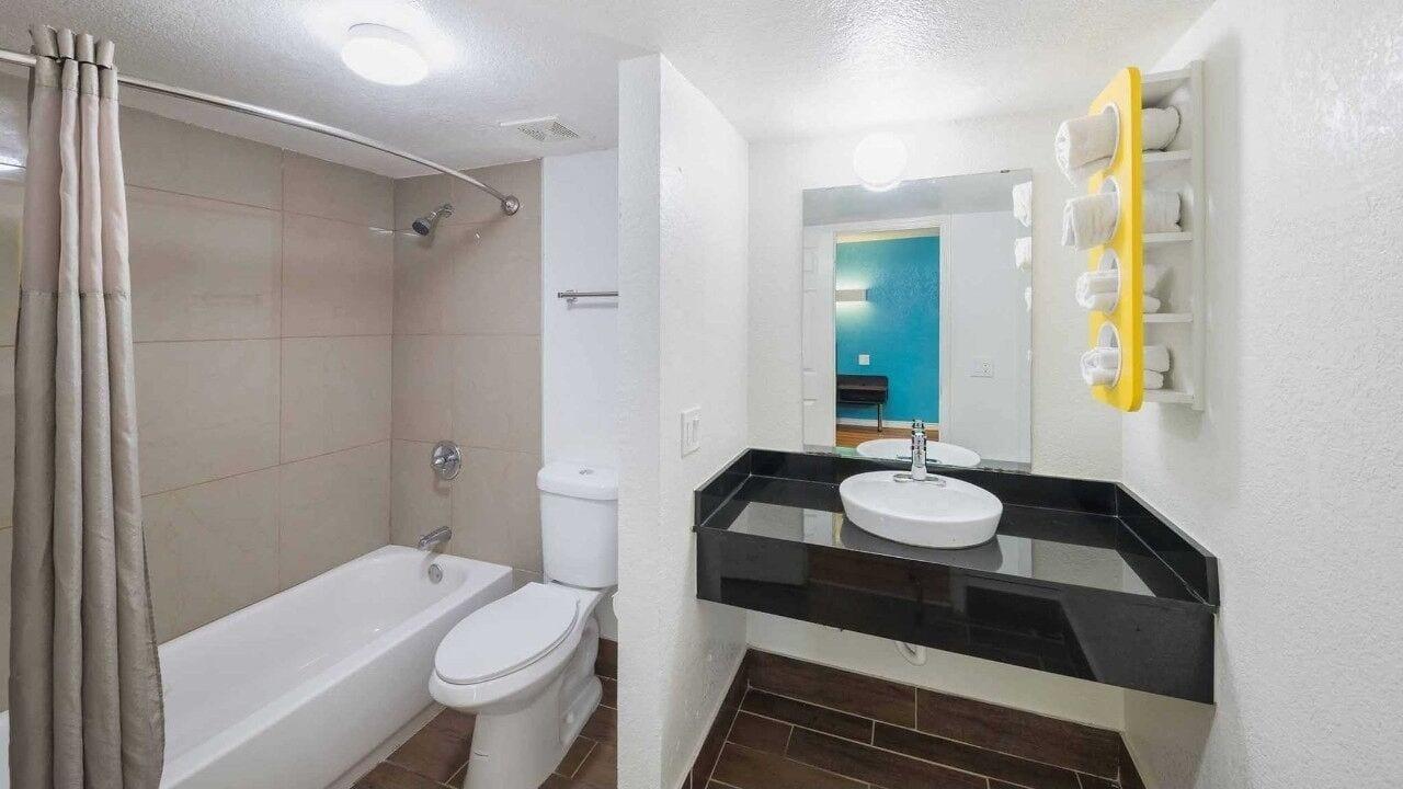 6-grand Prairie, Tx - Interstate 30 Hotel