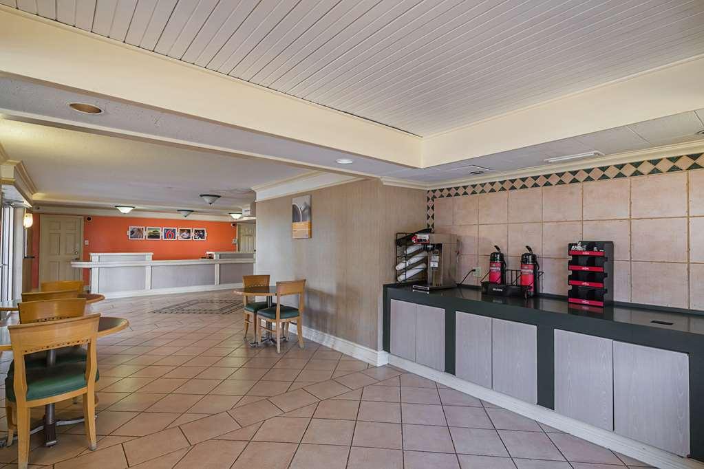 6-grand Prairie, Tx - Interstate 30 Hotel