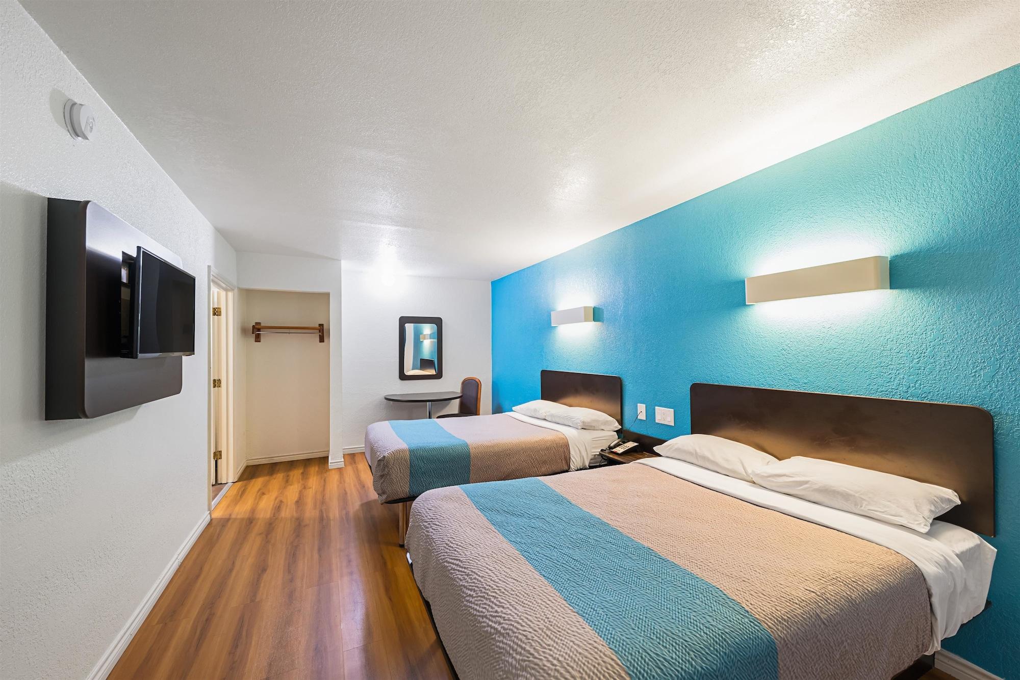 Hotel 6-grand Prairie, Tx - Interstate 30